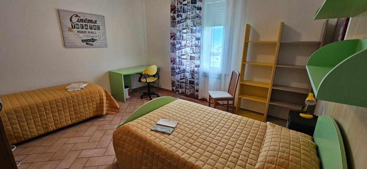 Delizioso Appartamento Collinare Limigiano Exterior photo
